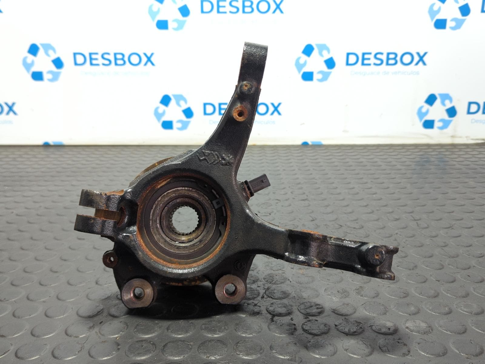 Recambio de MANGUETA DELANTERA IZQUIERDA para PEUGEOT 2008 (--.2013->) 2008 ACTIVE PURETECH HN05 referencia OEM IAM P74 - BLANCO