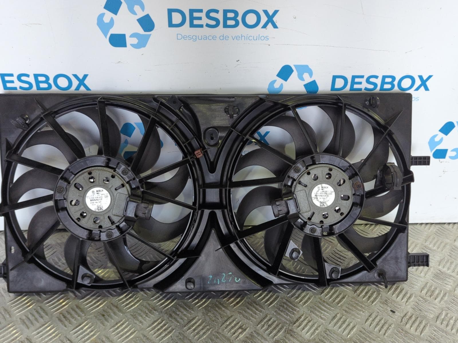 Recambio de ELECTROVENTILADOR para RENAULT LAGUNA GRANDTOUR III Dynamique M9RB8 referencia OEM IAM 3135103806 - GRIS