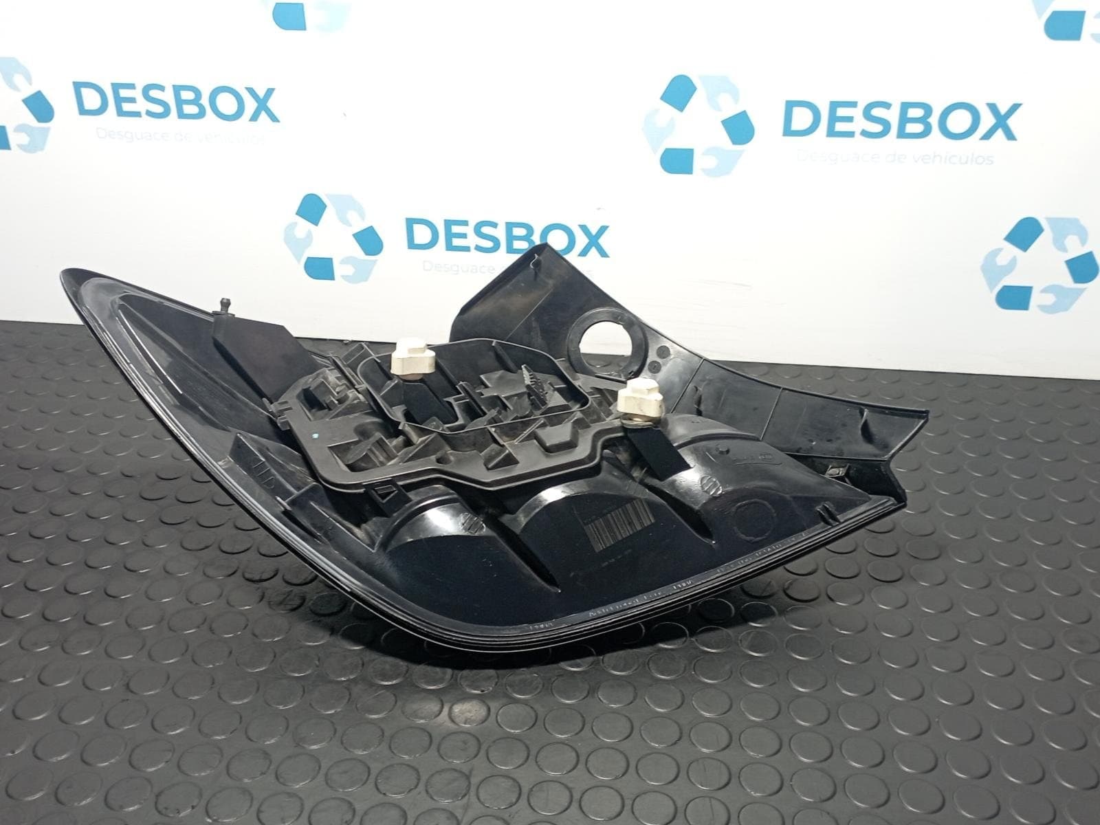 Recambio de PILOTO TRASERO DERECHO para OPEL ASTRA GTC Cosmo Z17DTH referencia OEM IAM 008748 - NEGRO 2