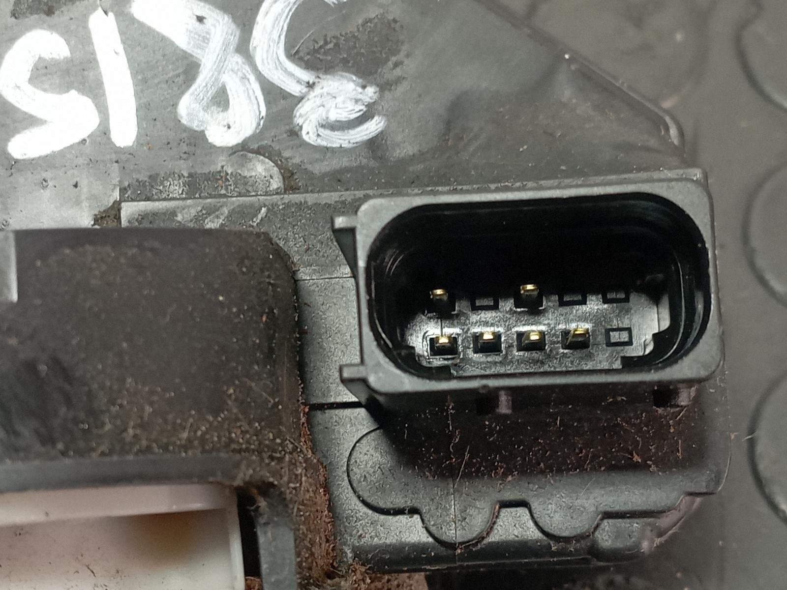 Recambio de CERRADURA PUERTA TRASERA DERECHA para OPEL INSIGNIA BERLINA 2.0 CDTI A20DTH referencia OEM IAM 13503808 - NEGRO 4