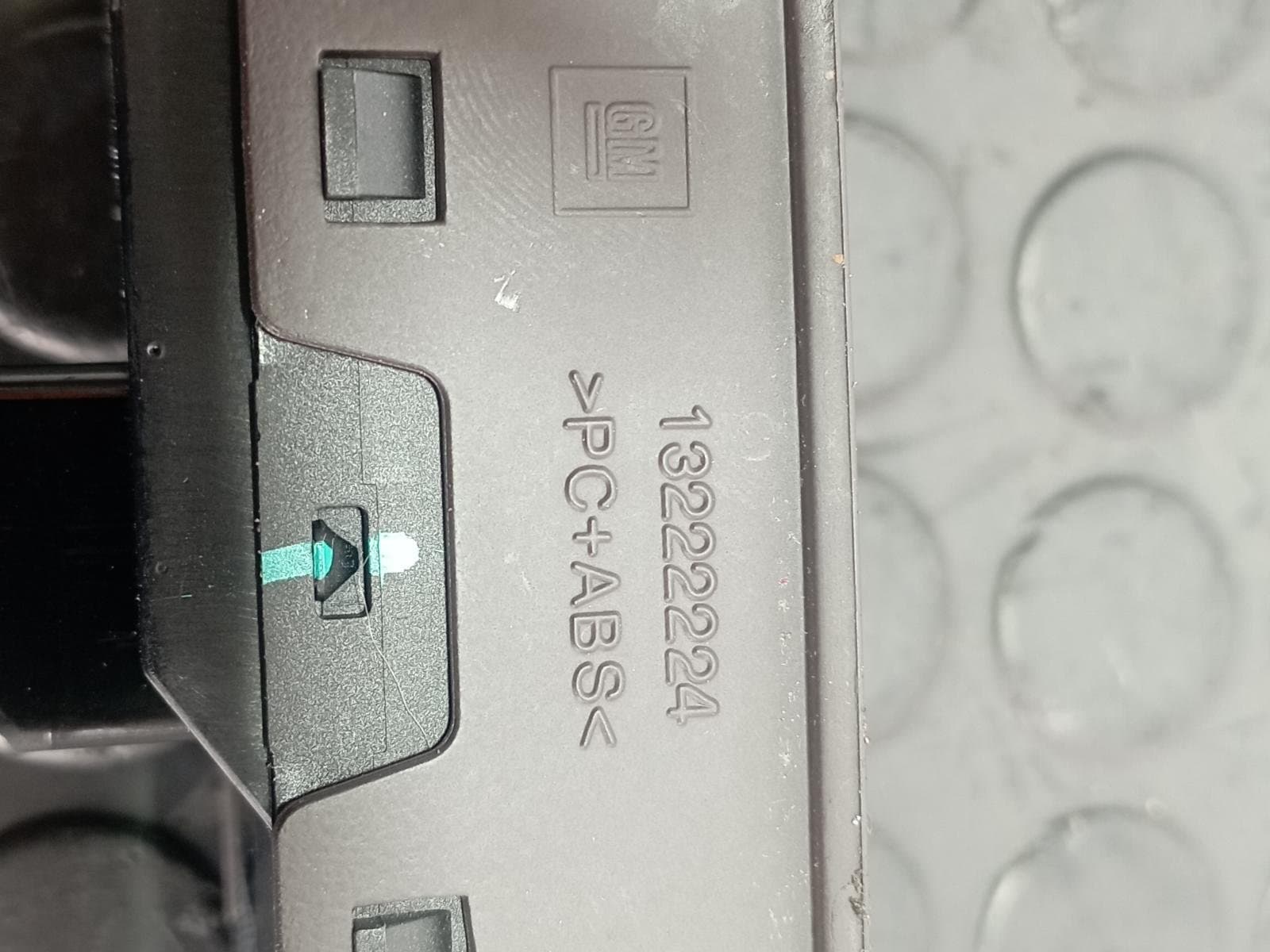 Recambio de MANDO ELEVALUNAS DELANTERO IZQUIERDO para OPEL INSIGNIA BERLINA 2.0 CDTI A20DTH referencia OEM IAM 13222224 - NEGRO 4