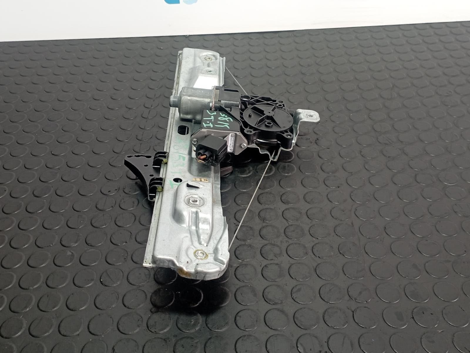 Recambio de ELEVALUNAS TRASERO IZQUIERDO para OPEL INSIGNIA BERLINA 2.0 CDTI A20DTH referencia OEM IAM 964839106 - NEGRO