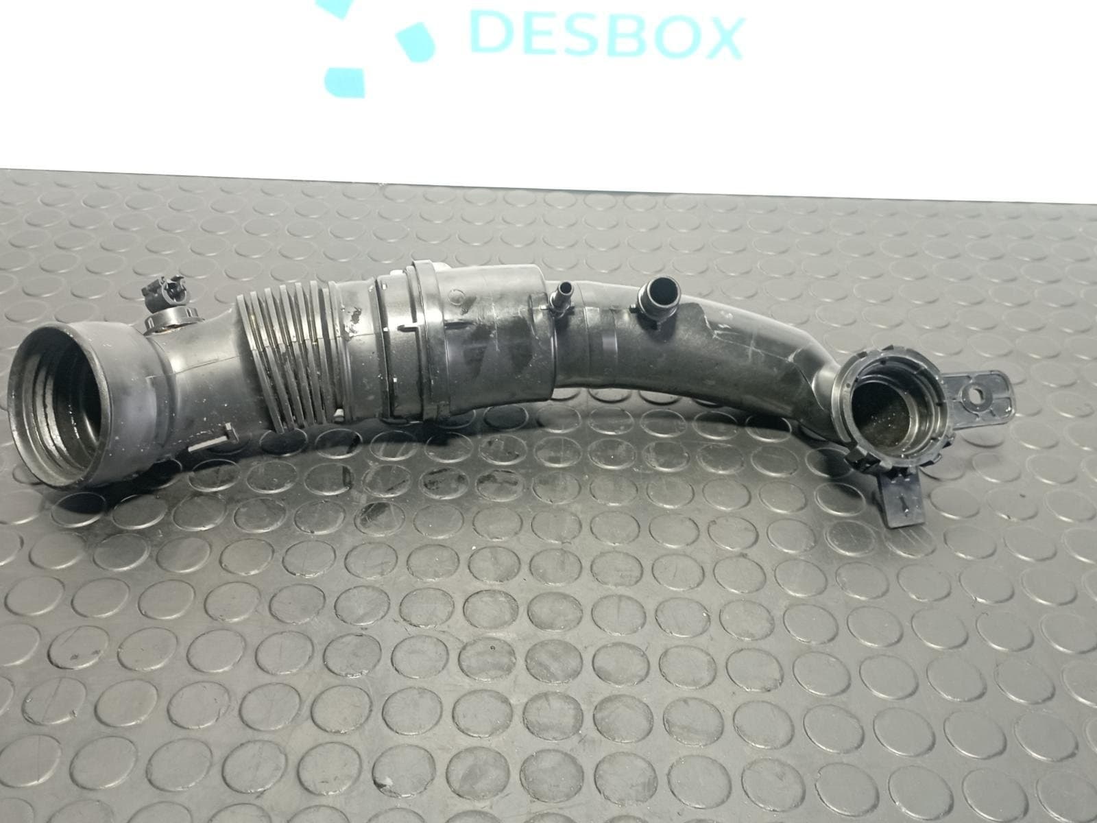 Recambio de TUBO para PEUGEOT 2008 (--.2013->) 2008 ACTIVE PURETECH HN05 referencia OEM IAM 9824569380 - BLANCO
