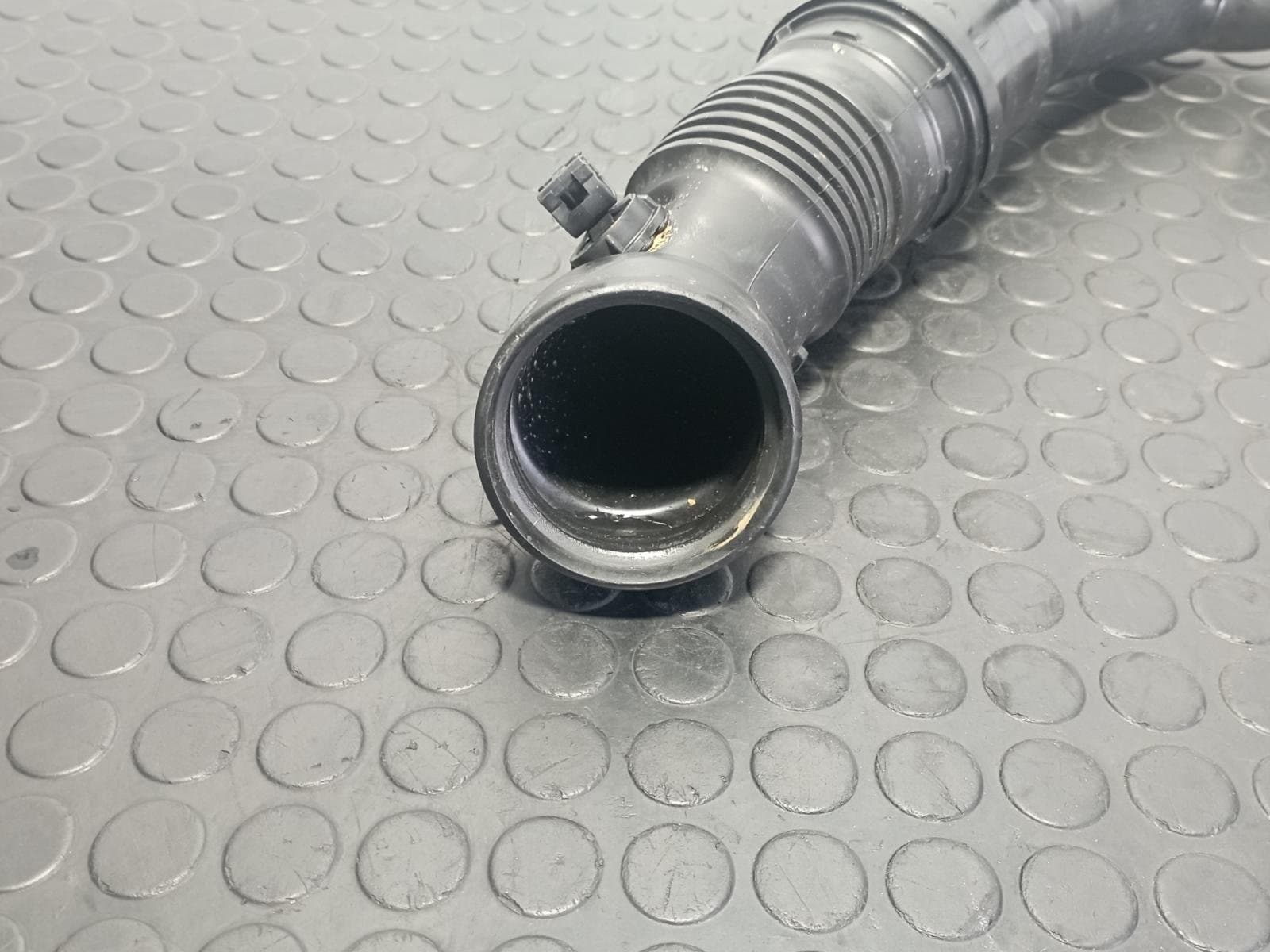 Recambio de TUBO para PEUGEOT 2008 (--.2013->) 2008 ACTIVE PURETECH HN05 referencia OEM IAM 9824569380 - BLANCO 2