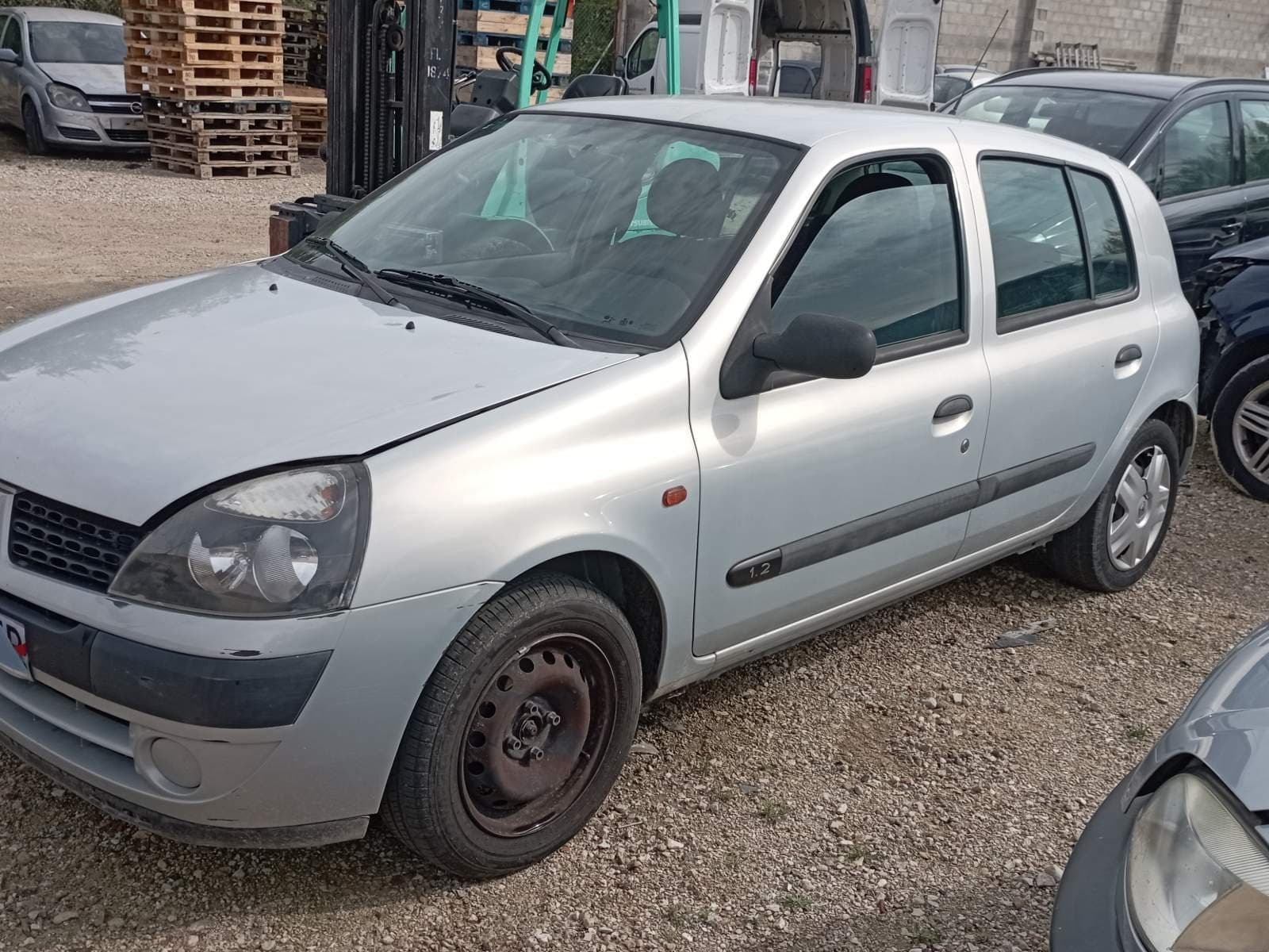 Recambio de MOTOR para RENAULT CLIO II FASE I (B/CBO) 1.2 D7F710 referencia OEM IAM D7F710 - BLANCO 2