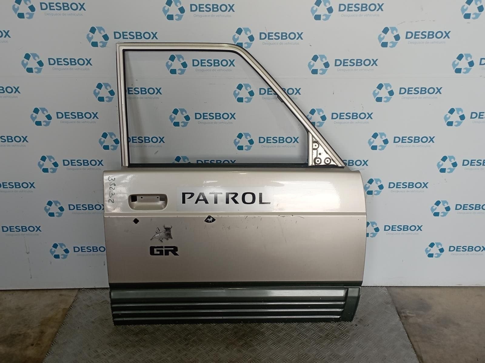 Recambio de PUERTA DELANTERA DERECHA para NISSAN PATROL GR (Y60) 2.8 TURBO DIESEL RD28 TURBO - GRIS