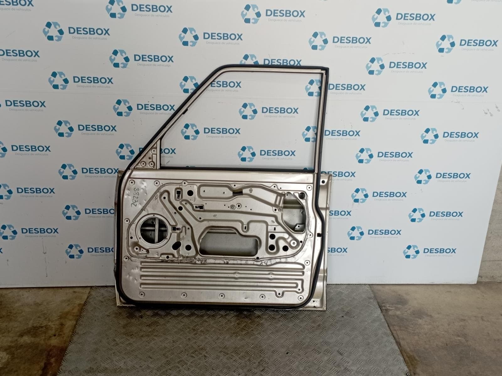 Recambio de PUERTA DELANTERA DERECHA para NISSAN PATROL GR (Y60) 2.8 TURBO DIESEL RD28 TURBO - GRIS 3