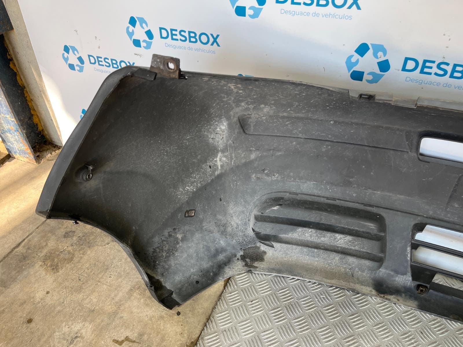 Recambio de PARAGOLPES DELANTERO para RENAULT TRAFIC II Furgoneta 1.9 DCI 100 (FL0C, FL0K, FL0B) F9Q760 - BLANCO 7