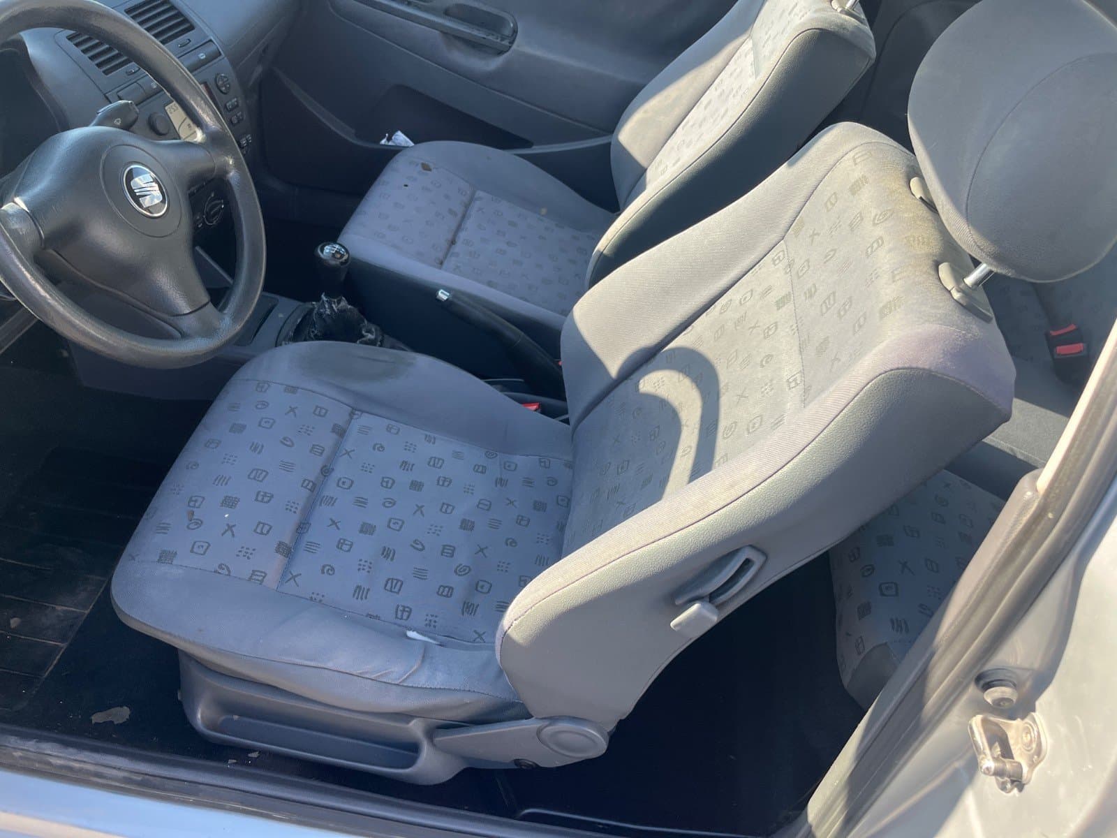 Recambio de ALETA DELANTERA IZQUIERDA para SEAT IBIZA (6K1) 1.6 ALM - GRIS 6