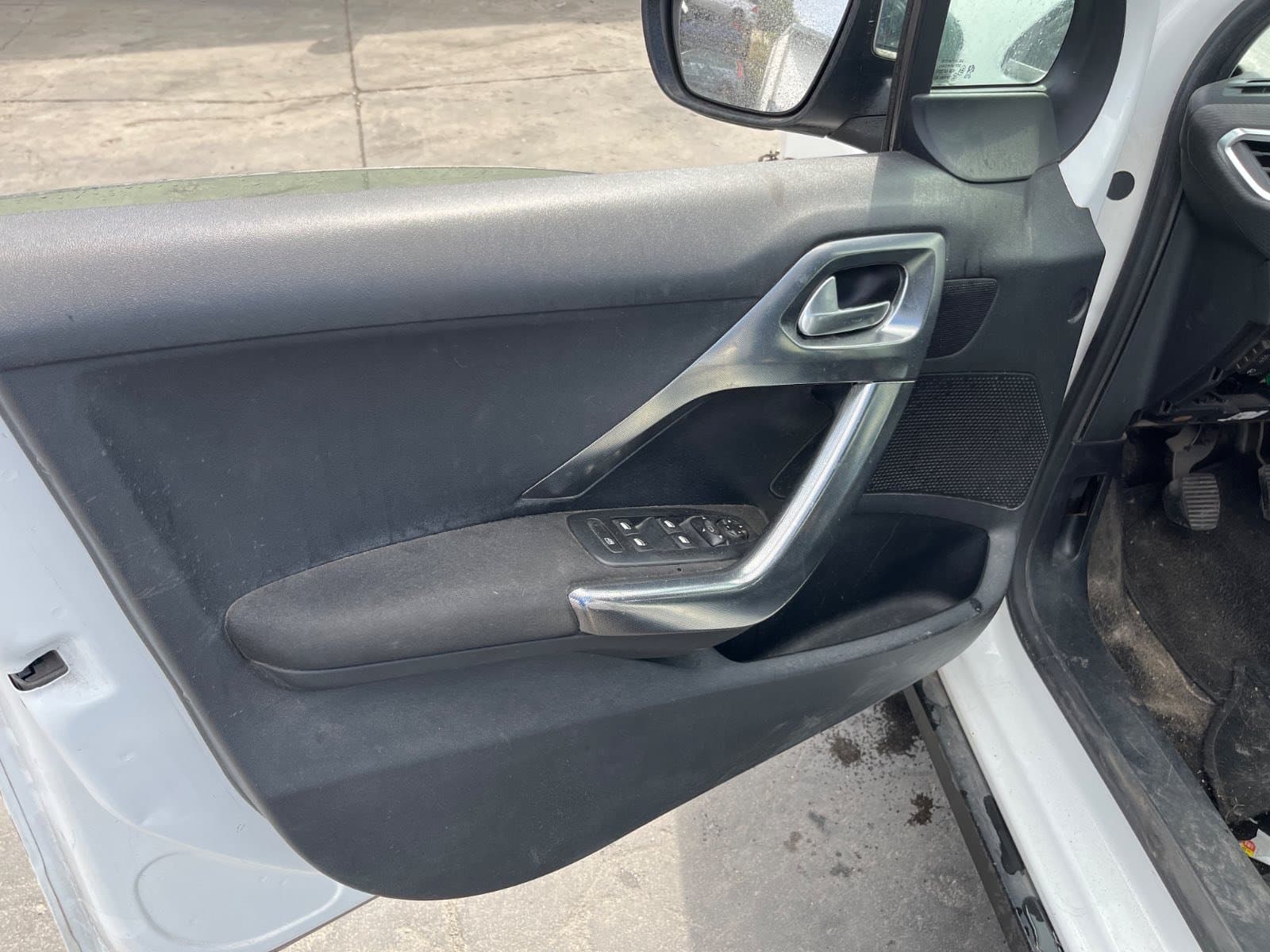 Recambio de TRANSMISION DELANTERA IZQUIERDA para PEUGEOT 2008 I 5FS(EP6C) - BLANCO 4