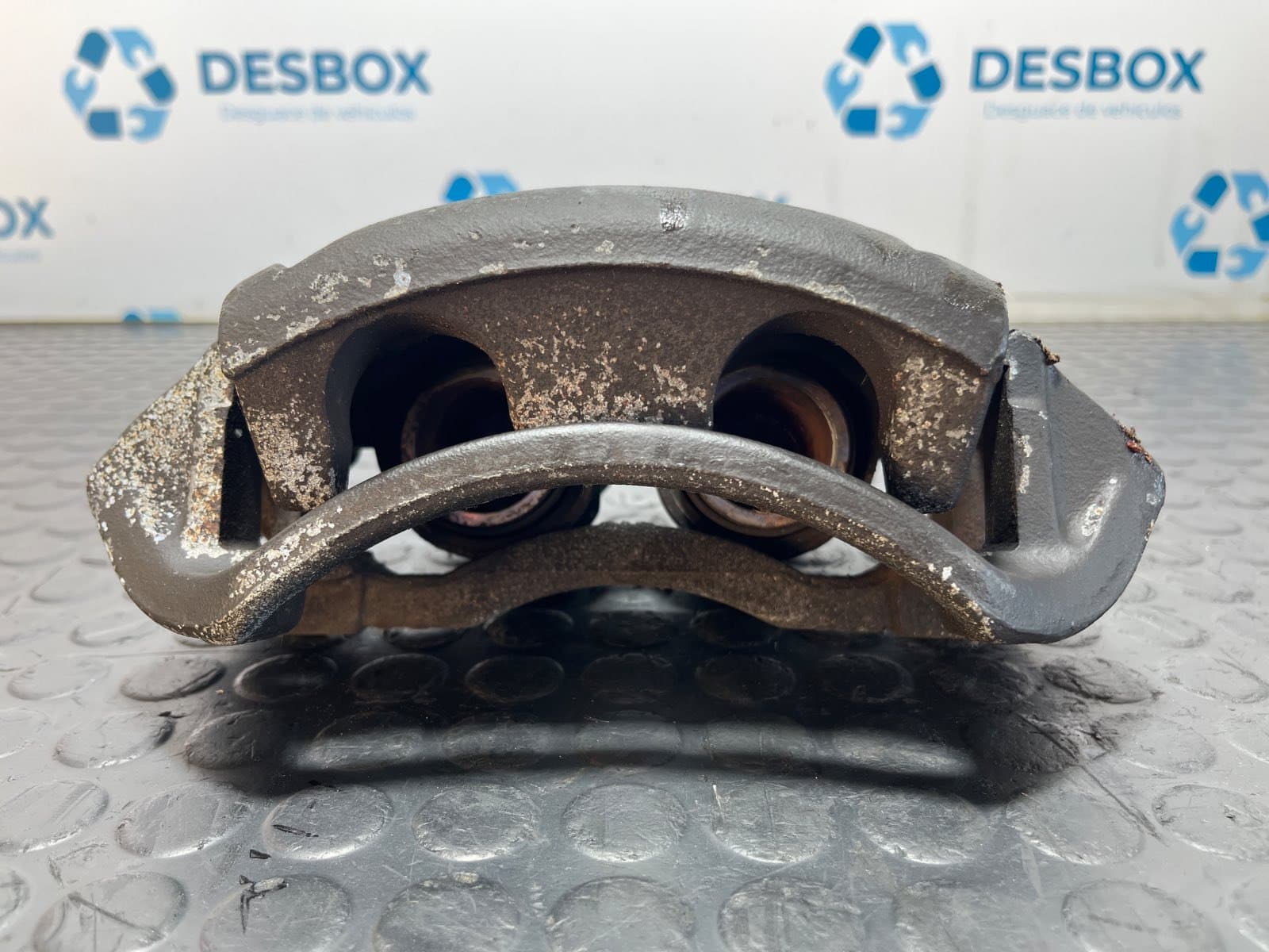 Recambio de PINZA DE FRENO TRASERA DERECHA para MERCEDES-BENZ SPRINTER 02.00 -> CAJA ABIERTA 2.2 CDI 611981 referencia OEM IAM BOSCH RE22 - BLANCO 2