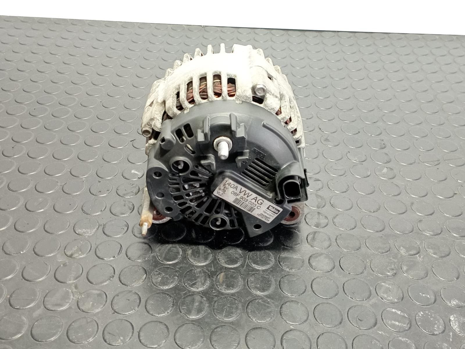 Recambio de ALTERNADOR para SEAT LEON (1P1) 1.9 TDI BXE referencia OEM IAM 06F903023C - GRIS 4