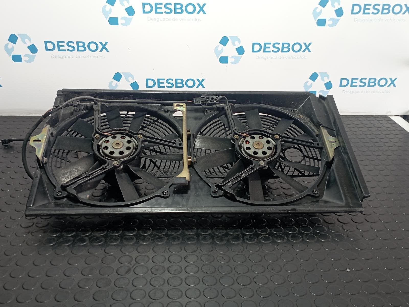 Recambio de ELECTROVENTILADOR para MERCEDES-BENZ CLASE SL (W129) 300 (129.061) 104981 referencia OEM IAM  1295050555 - GRIS