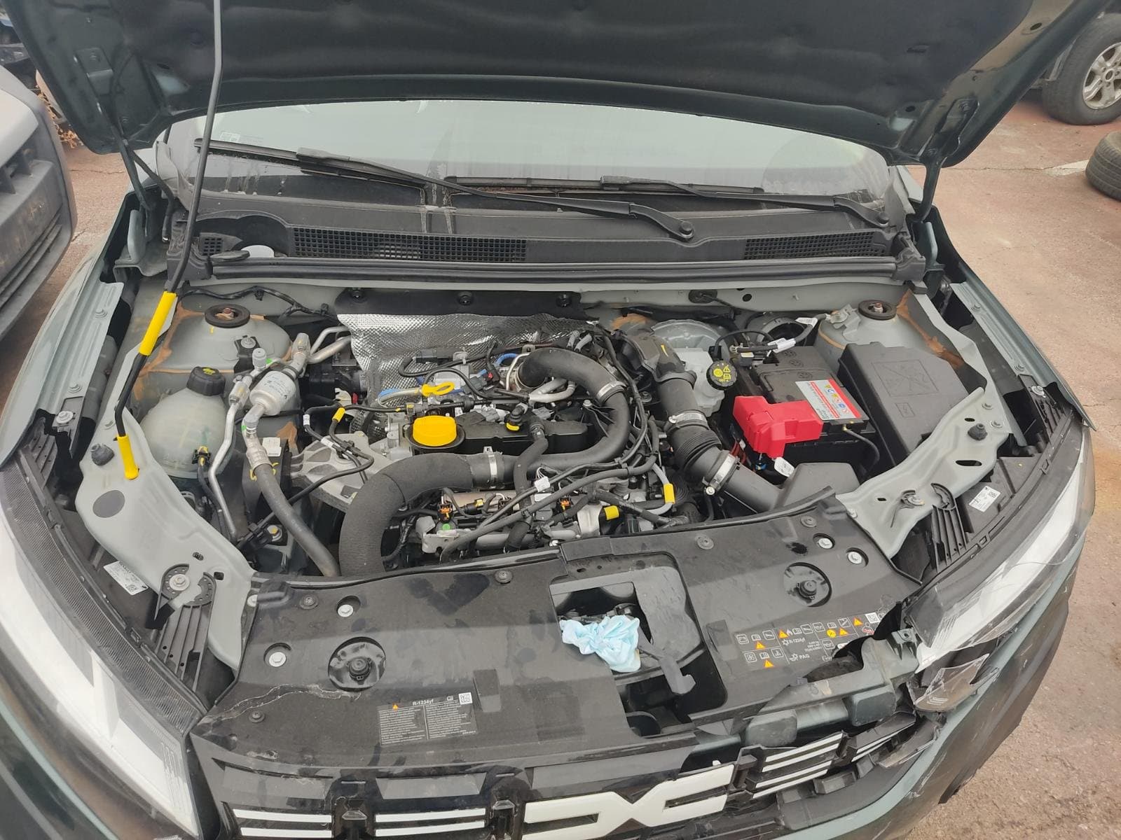 Recambio de ALETA DELANTERA DERECHA para DACIA SANDERO III 1.0 TCe 90 H4D470 - VERDE 10