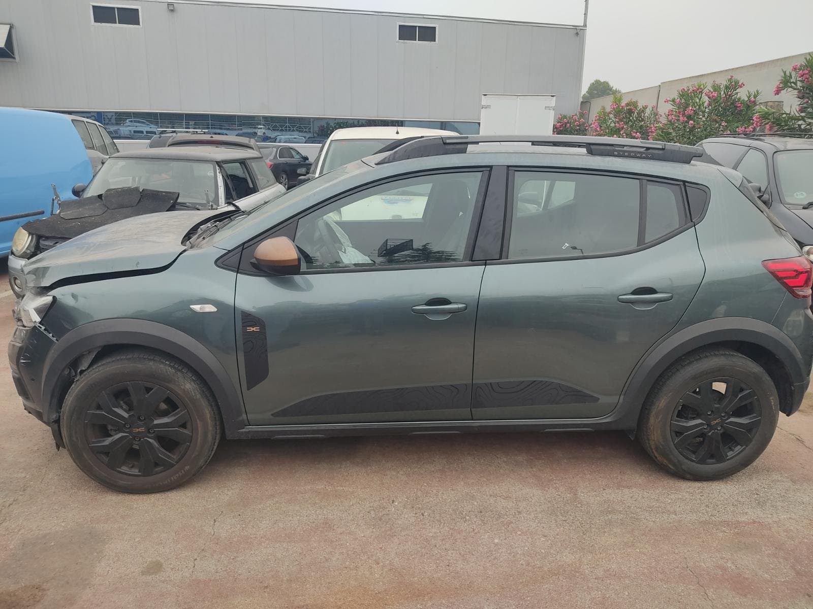 Recambio de ALETA DELANTERA DERECHA para DACIA SANDERO III 1.0 TCe 90 H4D470 - VERDE 5