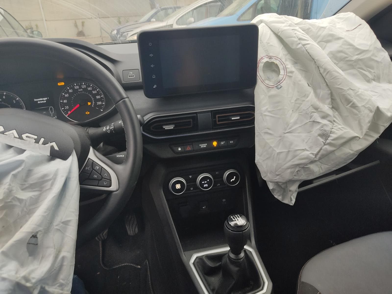 Recambio de ALETA DELANTERA DERECHA para DACIA SANDERO III 1.0 TCe 90 H4D470 - VERDE 11