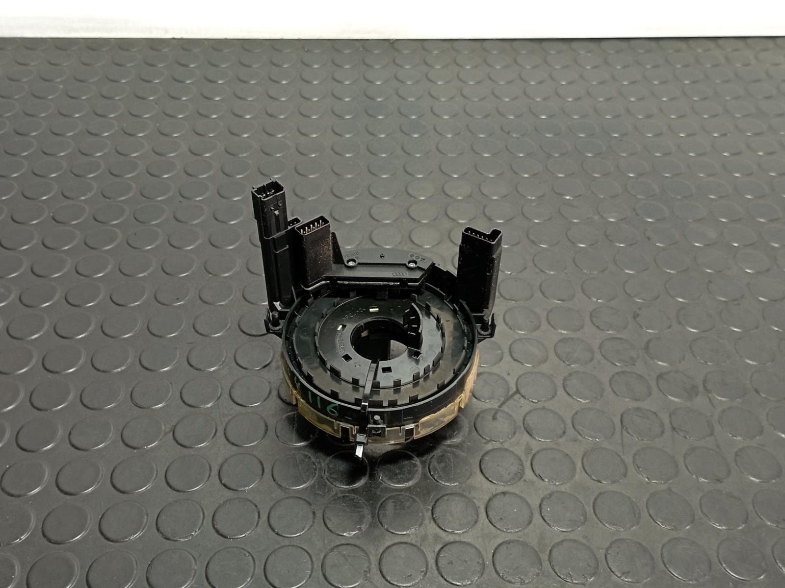 Recambio de ANILLO AIRBAG para AUDI A4 AVANT (8E) 2.0 TDI Quattro (DPF) BRE referencia OEM IAM  4E0953541A - BLANCO