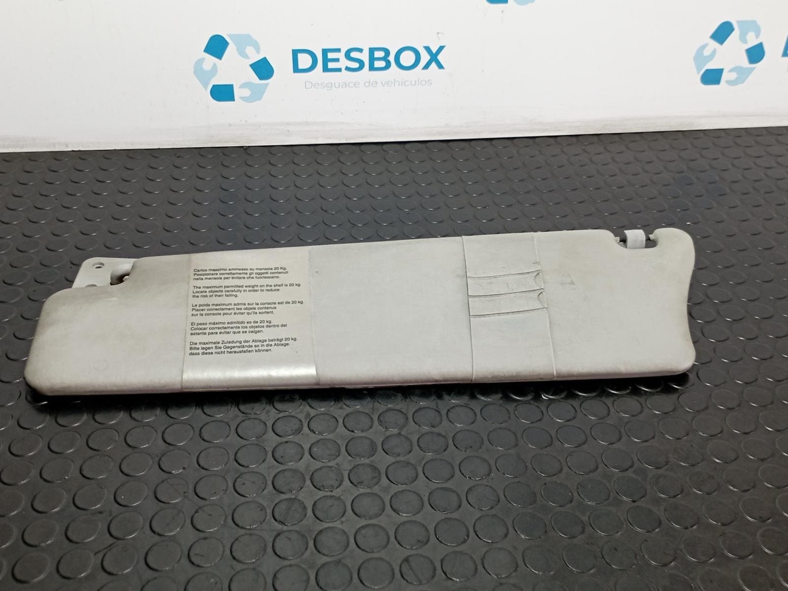 Recambio de PARASOL IZQUIERDO para IVECO DAILY VI Caja/Chasis 33S15, 35S15, 35C15 F1AFL411C referencia OEM IAM T0793 - BLANCO