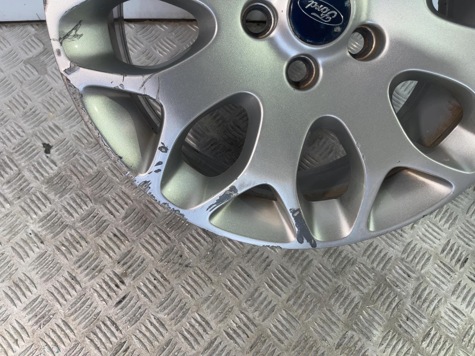Recambio de JUEGO LLANTAS para FORD FOCUS BERLINA (CAP) 2.0 TDCi CAT G6DA referencia OEM IAM 8M5J1007AA - GRANATE 5