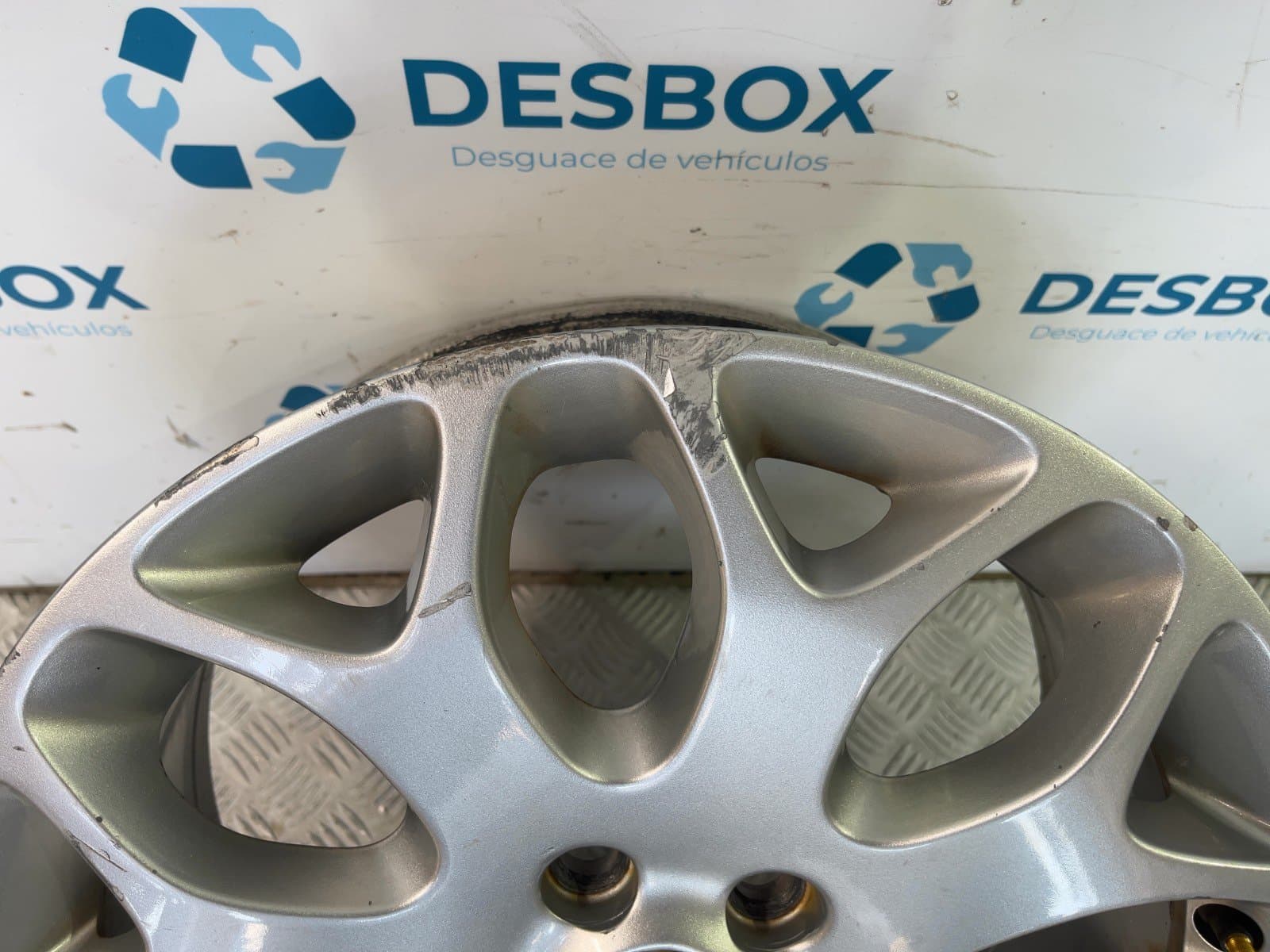 Recambio de JUEGO LLANTAS para FORD FOCUS BERLINA (CAP) 2.0 TDCi CAT G6DA referencia OEM IAM 8M5J1007AA - GRANATE 7