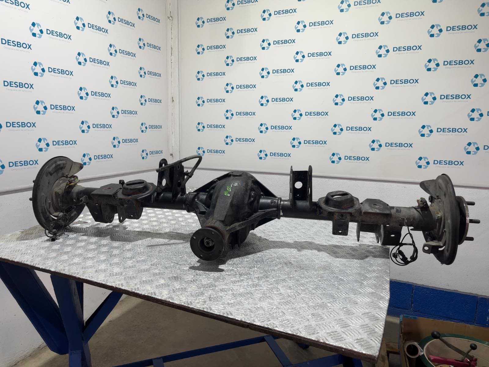 Recambio de PUENTE TRASERO para SSANGYONG KYRON 2.0 DI D20DT referencia OEM IAM 1027116X - GRIS