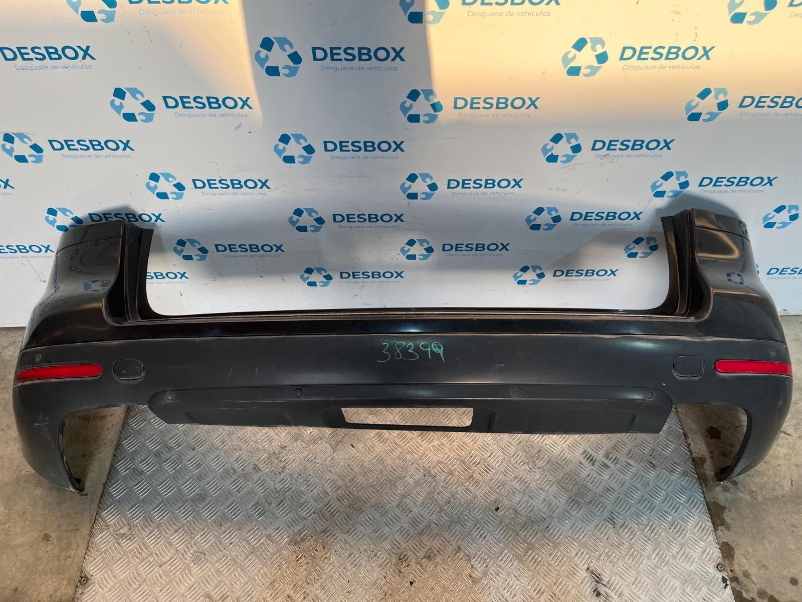 Recambio de PARAGOLPES TRASERO para VOLKSWAGEN TOUAREG (7LA) 5.0 V10 AYH - NEGRO