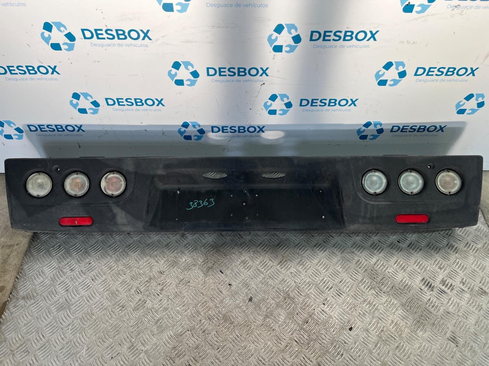Recambio de PARAGOLPES TRASERO para PIAGGIO (VESPA) PORTER Caja/Chasis ELECTRIC 96V - BLANCO