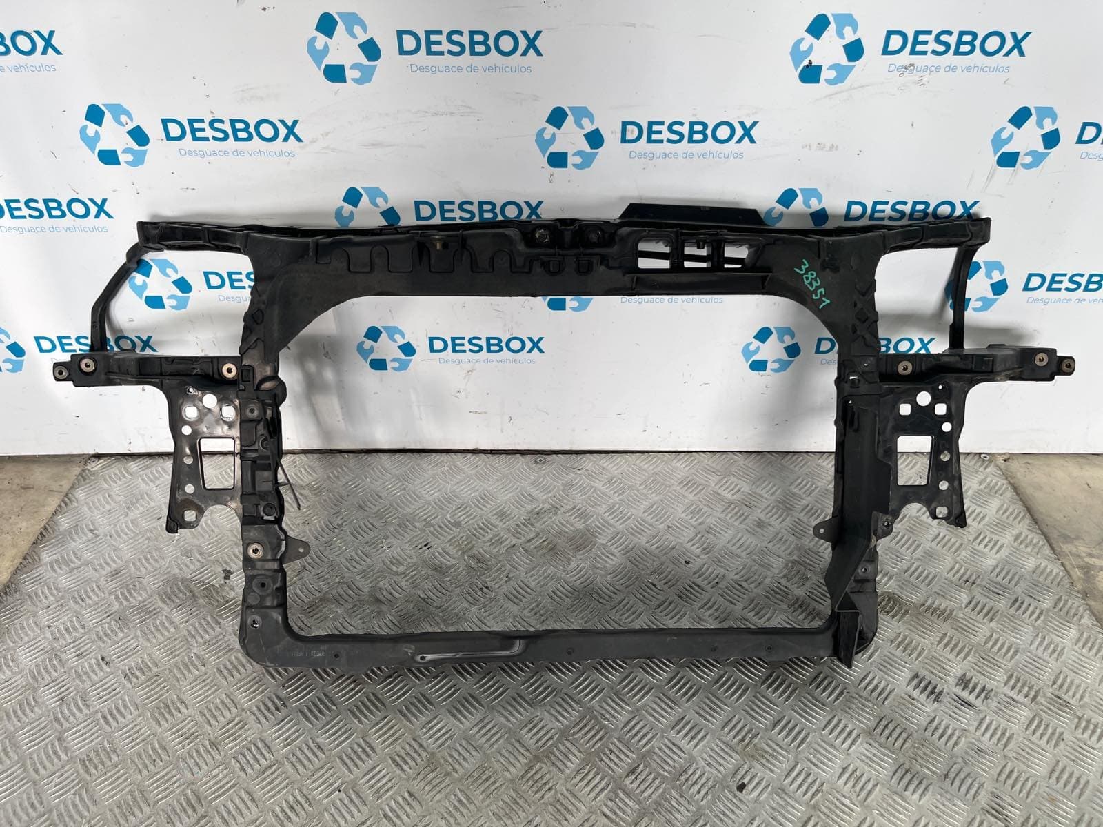 Recambio de PANEL FRONTAL para SEAT IBIZA (6L1) 1.4 BBZ referencia OEM IAM 6L0805588A - NEGRO