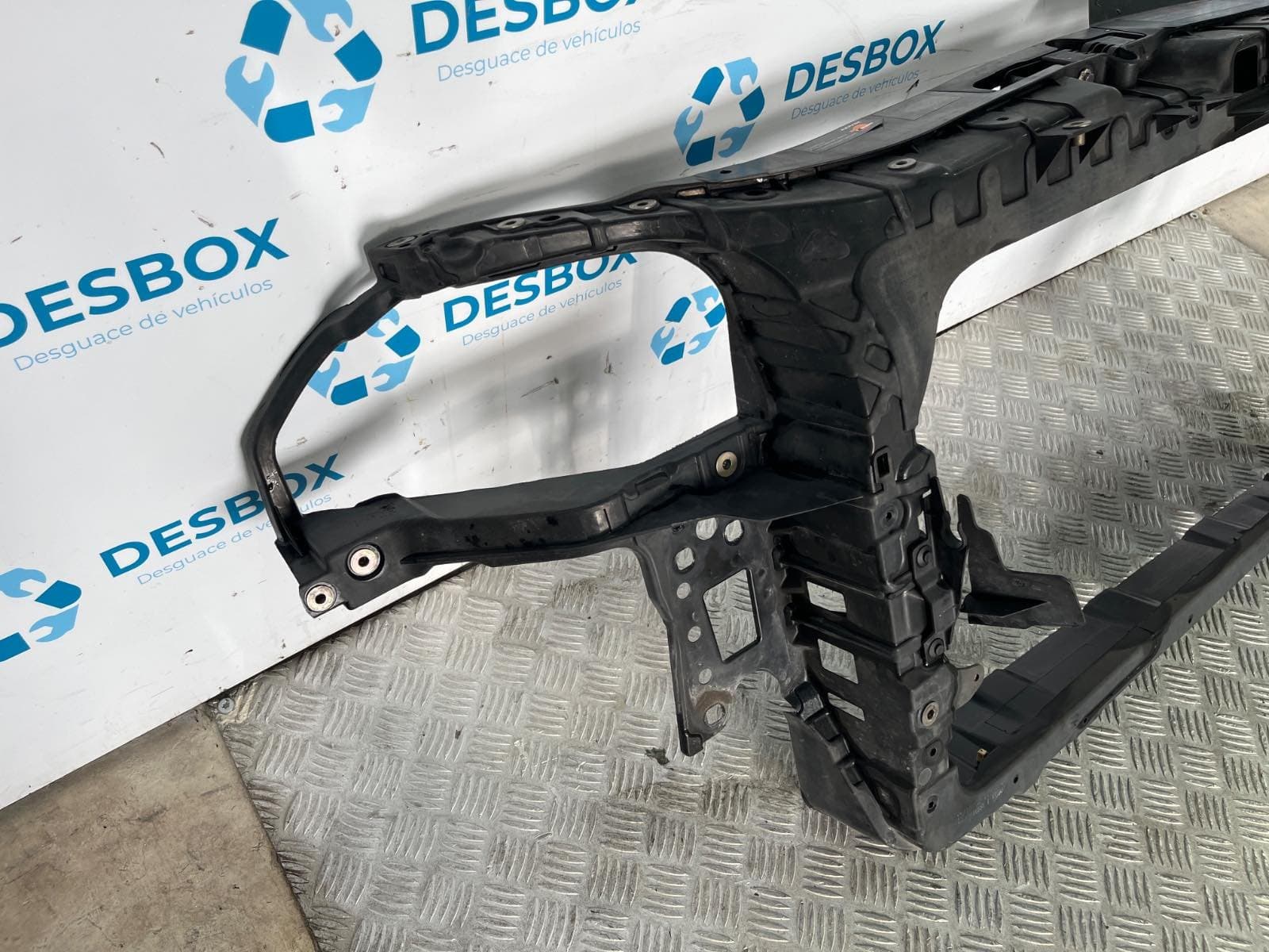 Recambio de PANEL FRONTAL para SEAT IBIZA (6L1) 1.4 BBZ referencia OEM IAM 6L0805588A - NEGRO 5