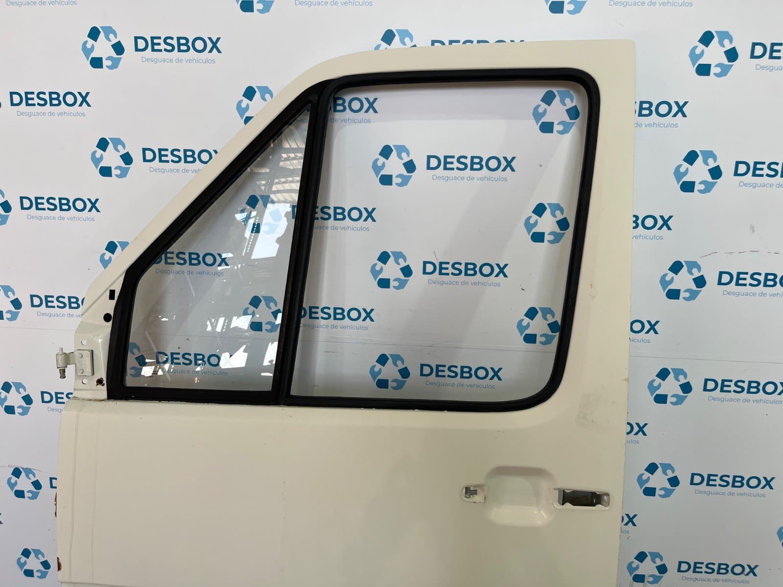 Recambio de PUERTA DELANTERA IZQUIERDA para VOLKSWAGEN LT CAJA CERRADA / COMBI (MOD. 1997) FURGON 2.8 TDI ATA - BLANCO 7