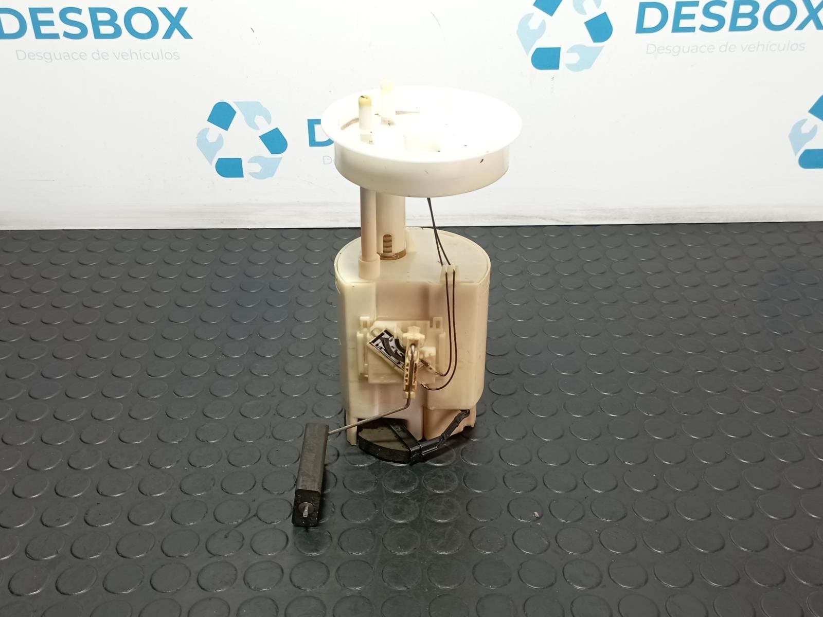 Recambio de AFORADOR para VOLKSWAGEN LT CAJA CERRADA / COMBI (MOD. 1997) FURGON 2.8 TDI ATA referencia OEM IAM 220806003005 - BLANCO
