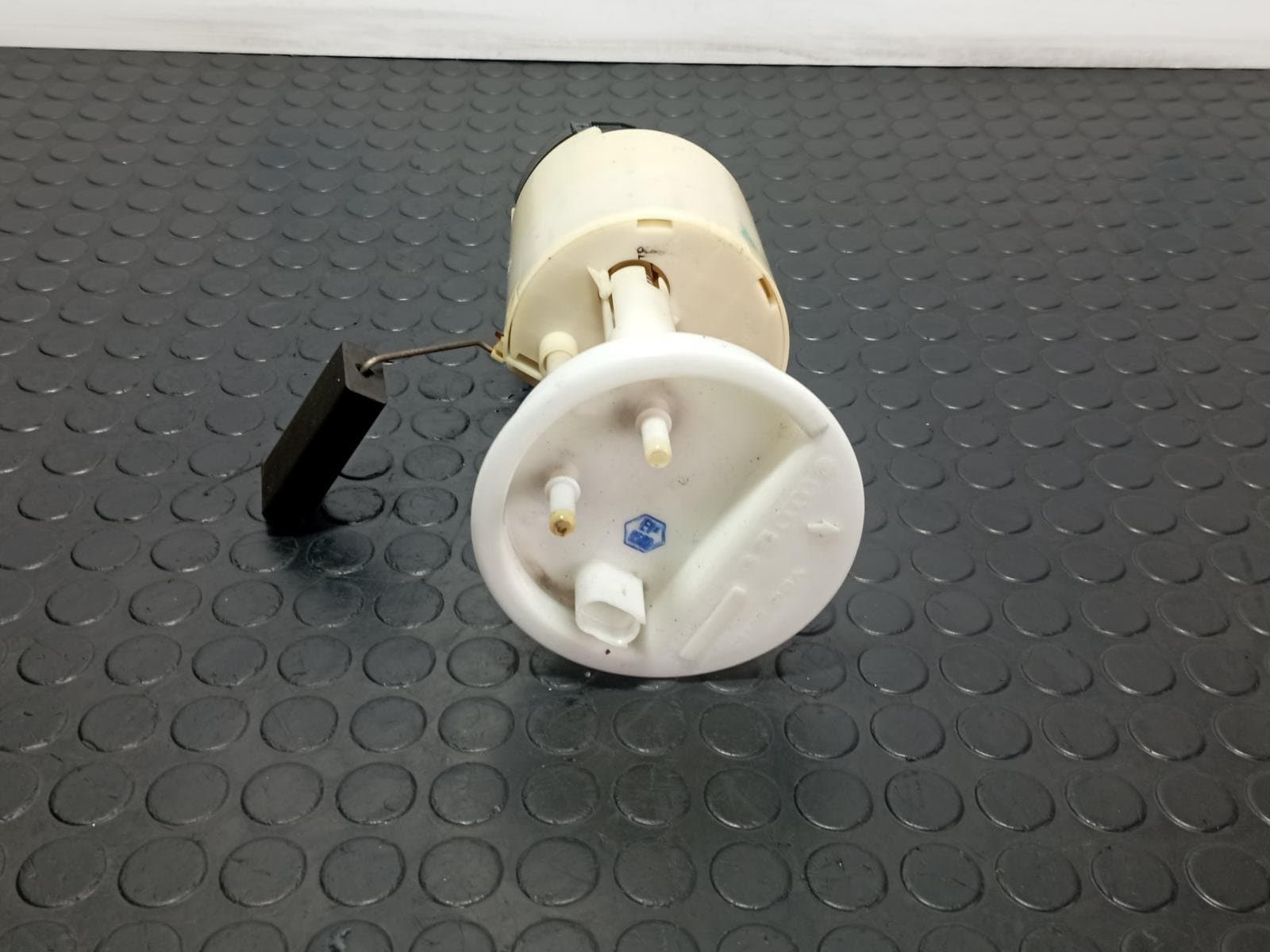 Recambio de AFORADOR para VOLKSWAGEN LT CAJA CERRADA / COMBI (MOD. 1997) FURGON 2.8 TDI ATA referencia OEM IAM 220806003005 - BLANCO 4