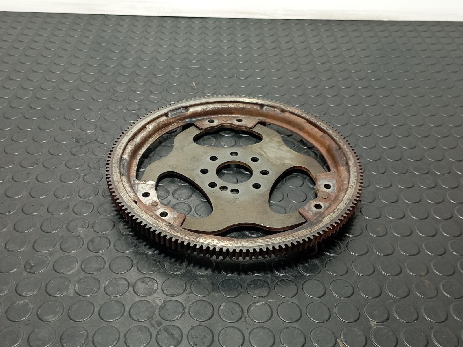 Recambio de VOLANTE MOTOR para MERCEDES-BENZ CLASE SL (W129) 300 (129.061) 104981 referencia OEM IAM 1020320606 - GRIS 2