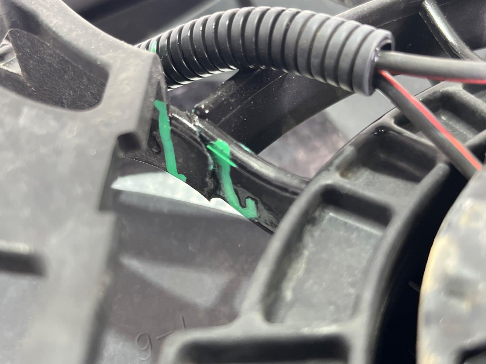 Recambio de ELECTROVENTILADOR para KIA CARENS  1.6 CRDI D4FB referencia OEM IAM 253801DXXX - NEGRO 5
