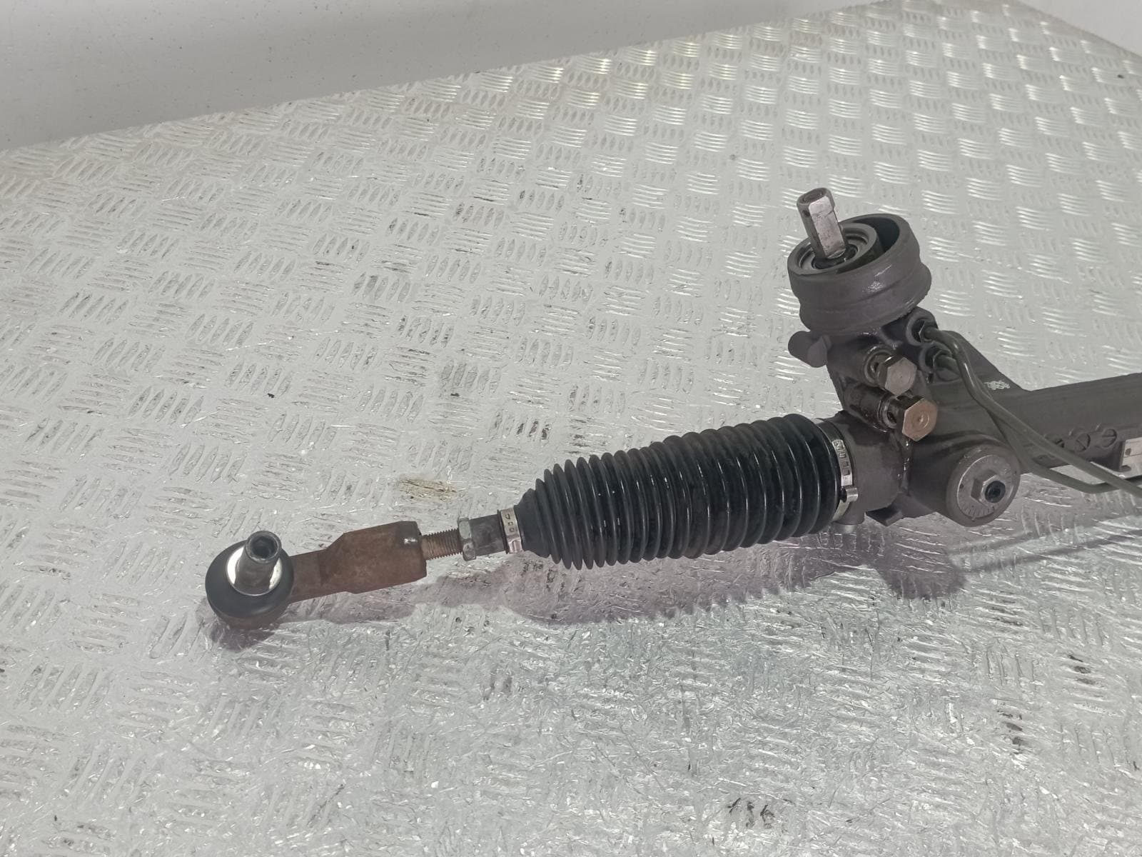 Recambio de CREMALLERA DIRECCION para VOLKSWAGEN PASSAT (321/23/27/31) * AHH referencia OEM IAM 8D1422071M - GRIS 3