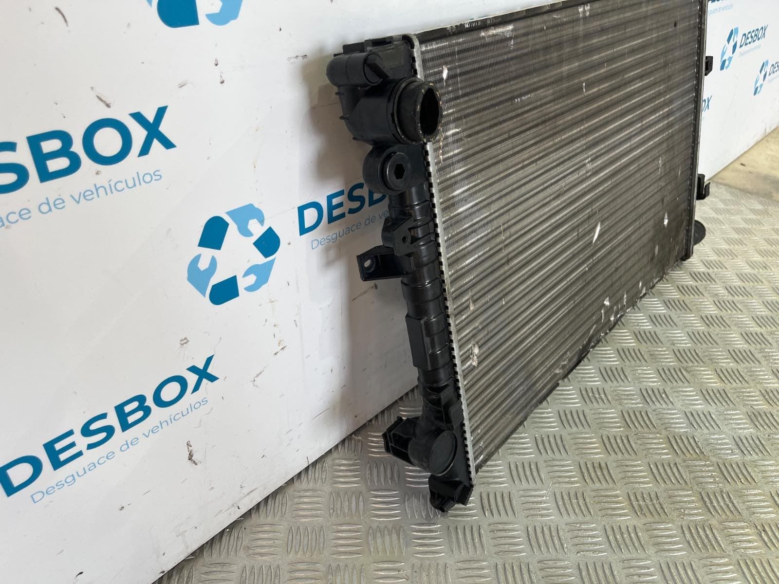 Recambio de RADIADOR AGUA para PEUGEOT EXPERT KOMBI 1.9 TD DHX referencia OEM IAM 61875A - GRIS 2