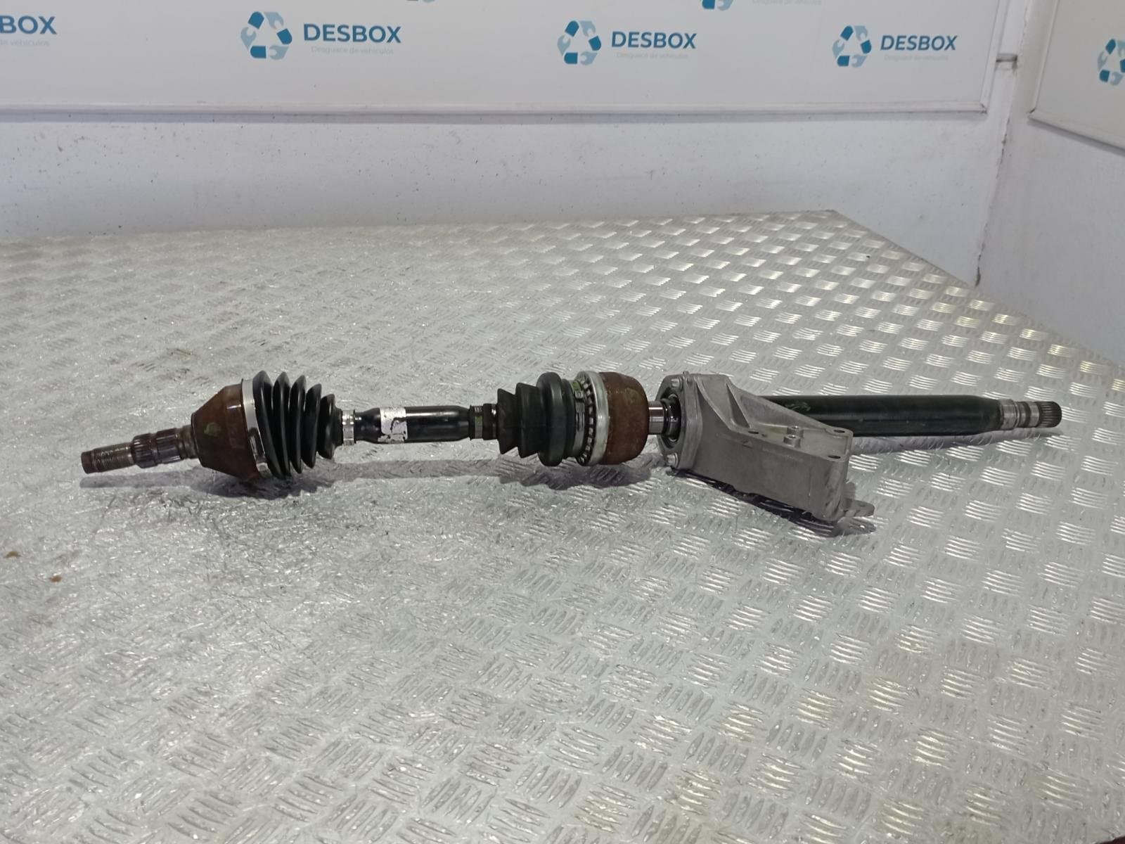 Recambio de TRANSMISION DELANTERA DERECHA para OPEL VECTRA C BERLINA Club Y22DTR referencia OEM IAM 13166586 - GRIS