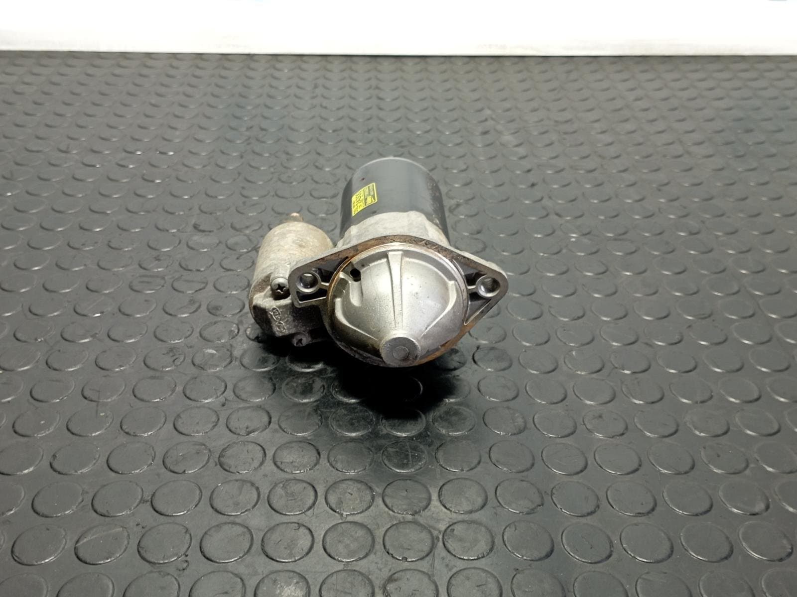 Recambio de MOTOR ARRANQUE para KIA CARENS  1.6 CRDI D4FB referencia OEM IAM 1195925 - NEGRO