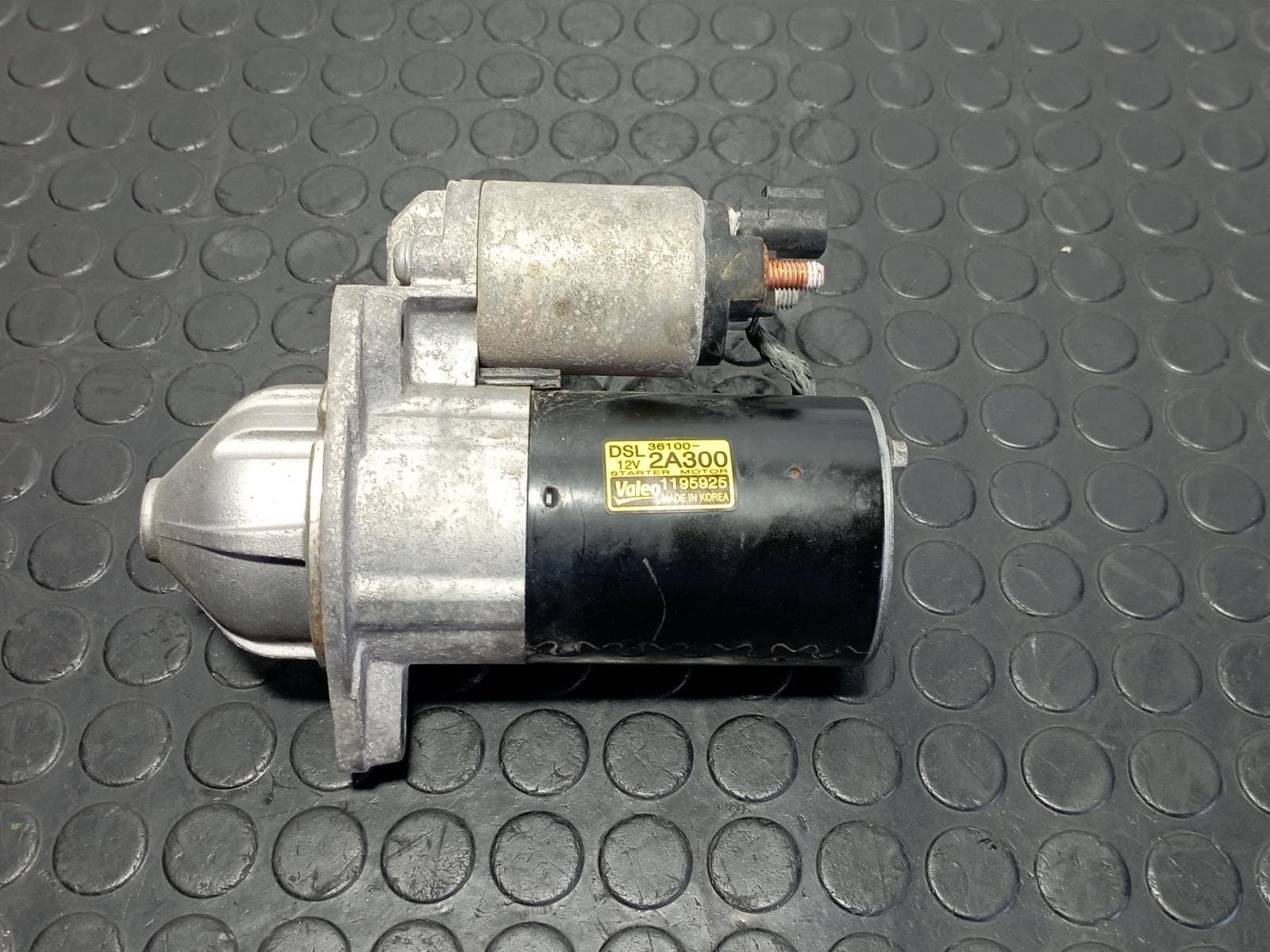 Recambio de MOTOR ARRANQUE para KIA CARENS  1.6 CRDI D4FB referencia OEM IAM 1195925 - NEGRO 2