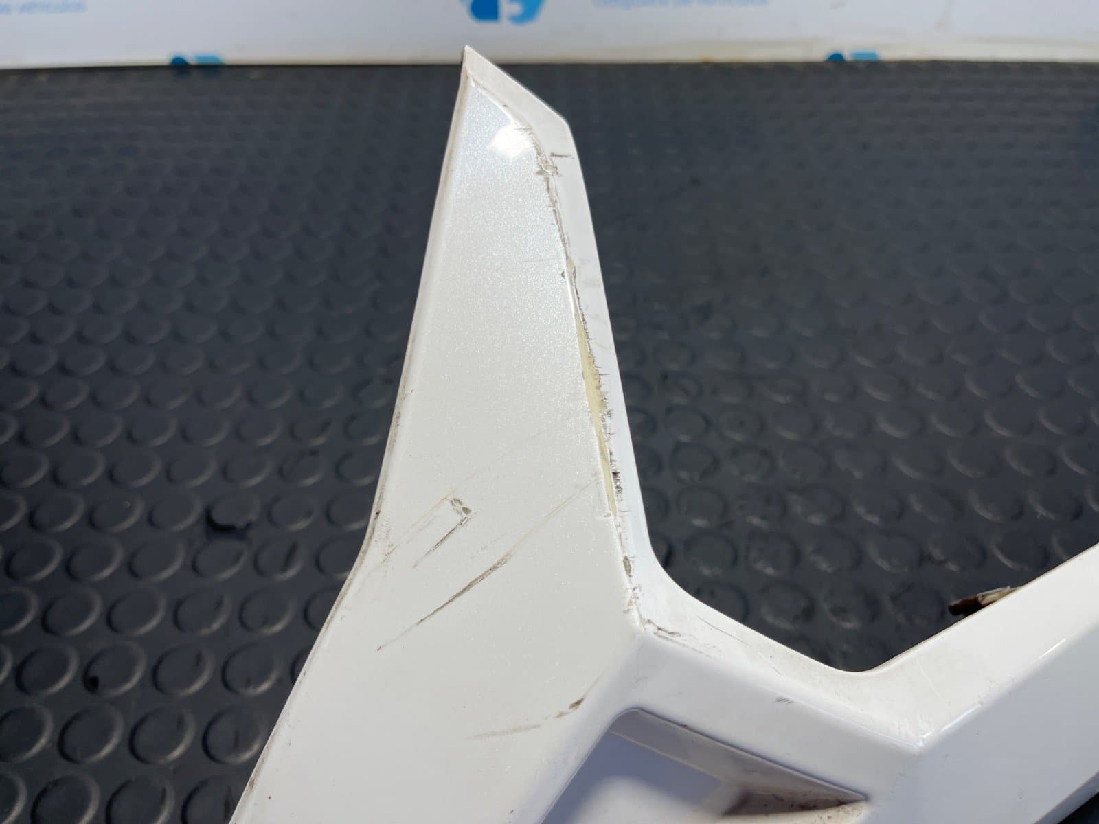 Recambio de MOLDURA para WOTTAN STORM SY125T 1P52QMI - BLANCO 2