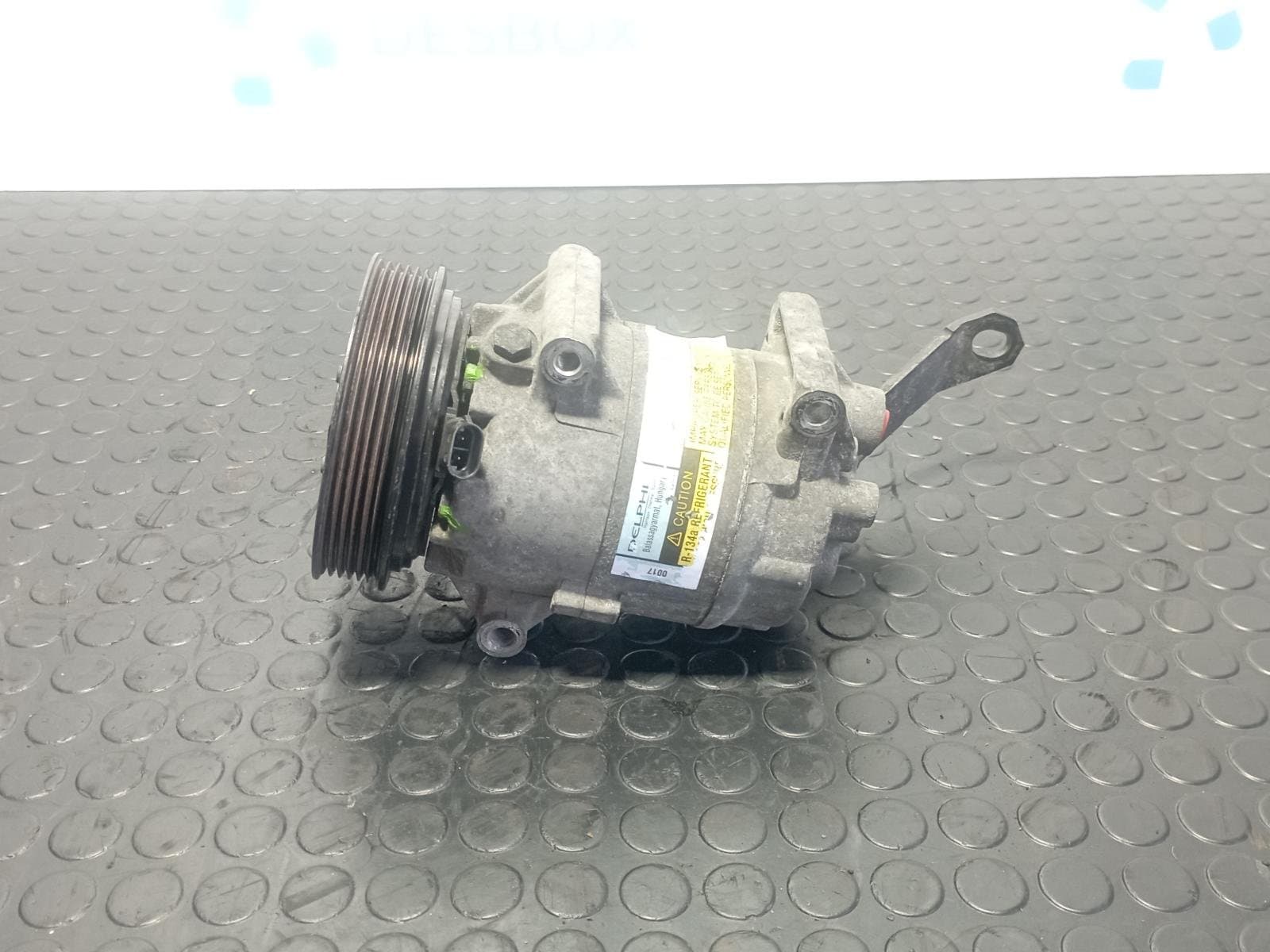 Recambio de COMPRESOR AIRE ACONDICIONADO para RENAULT MEGANE II CLASSIC BERLINA Confort Authentique K4M760 referencia OEM IAM 8200316164  - PLATA 2
