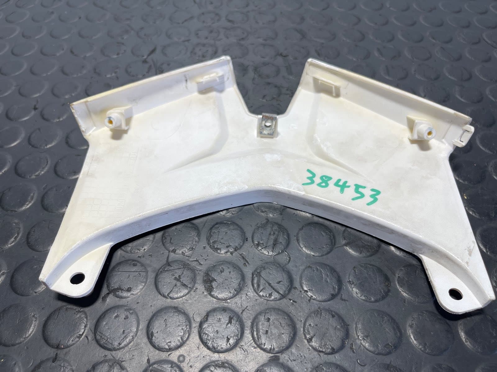 Recambio de MOLDURA para WOTTAN STORM SY125T 1P52QMI - BLANCO 2