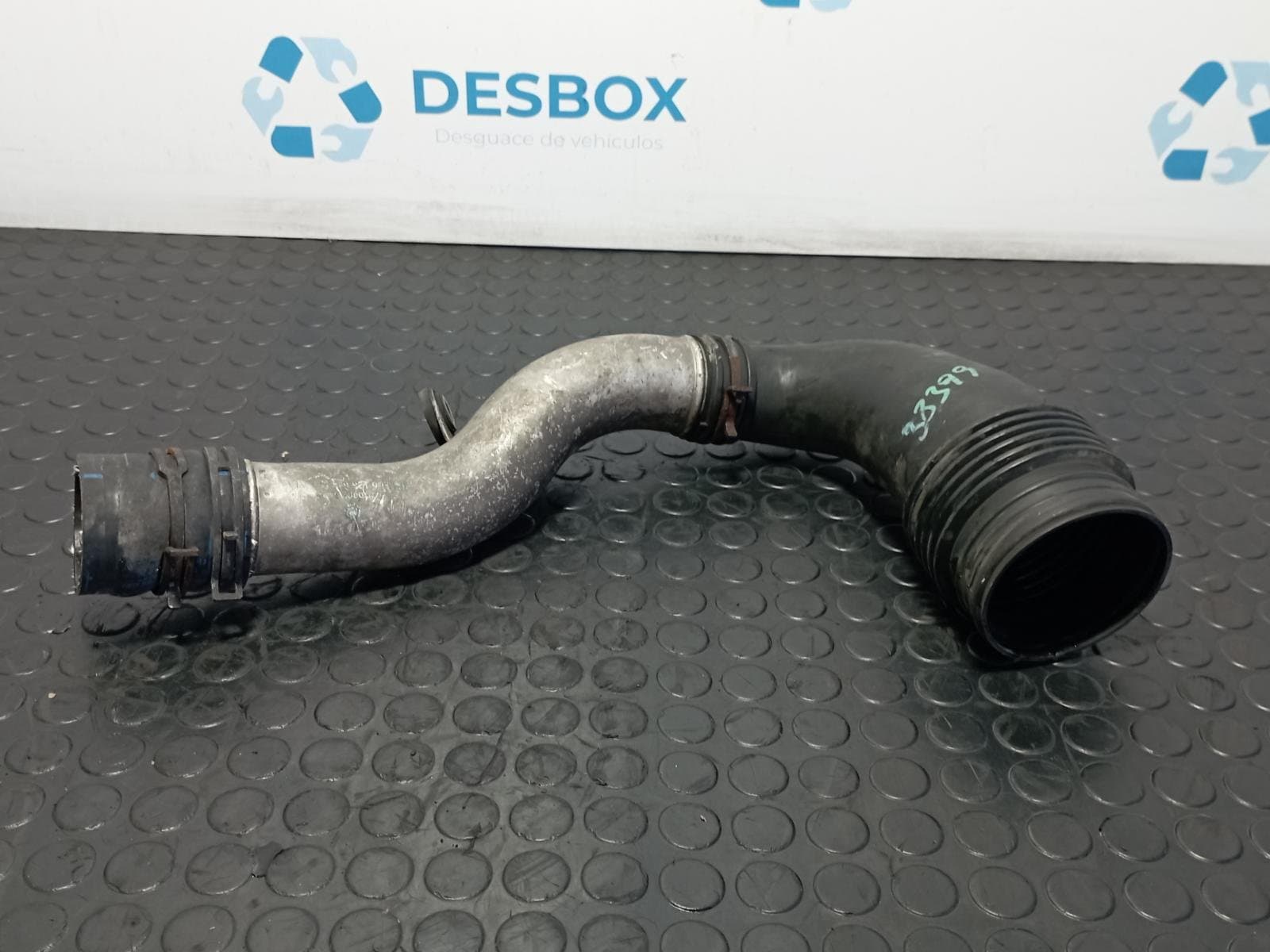 Recambio de TUBO ASPIRACION ADMISION para VOLKSWAGEN TOUAREG (7LA) 5.0 V10 AYH referencia OEM IAM 7L6128628 - NEGRO