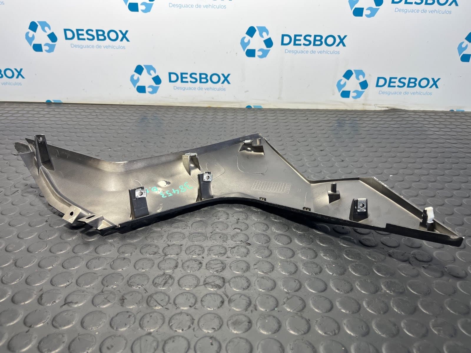 Recambio de MOLDURA para WOTTAN STORM SY125T 1P52QMI - BLANCO 3