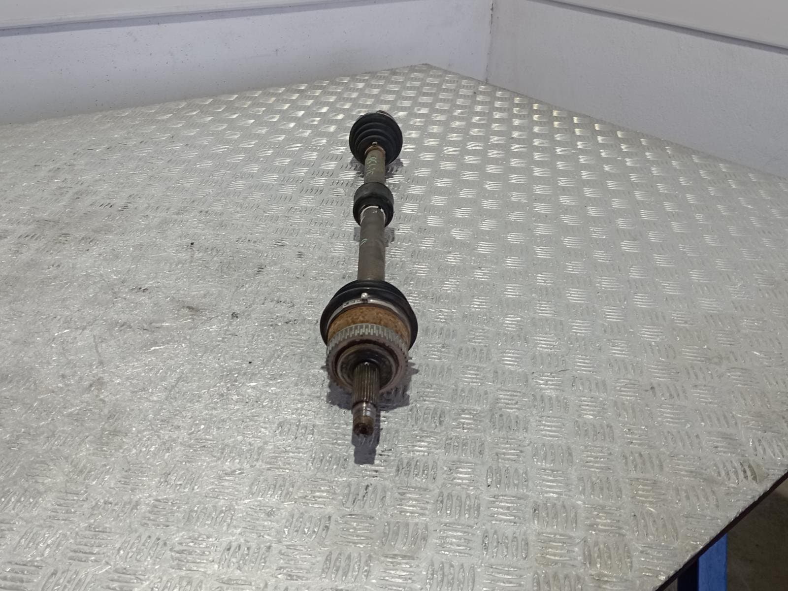 Recambio de TRANSMISION DELANTERA DERECHA para KIA CARENS  1.6 CRDI D4FB referencia OEM IAM B05RGGPQ211AF - NEGRO 4