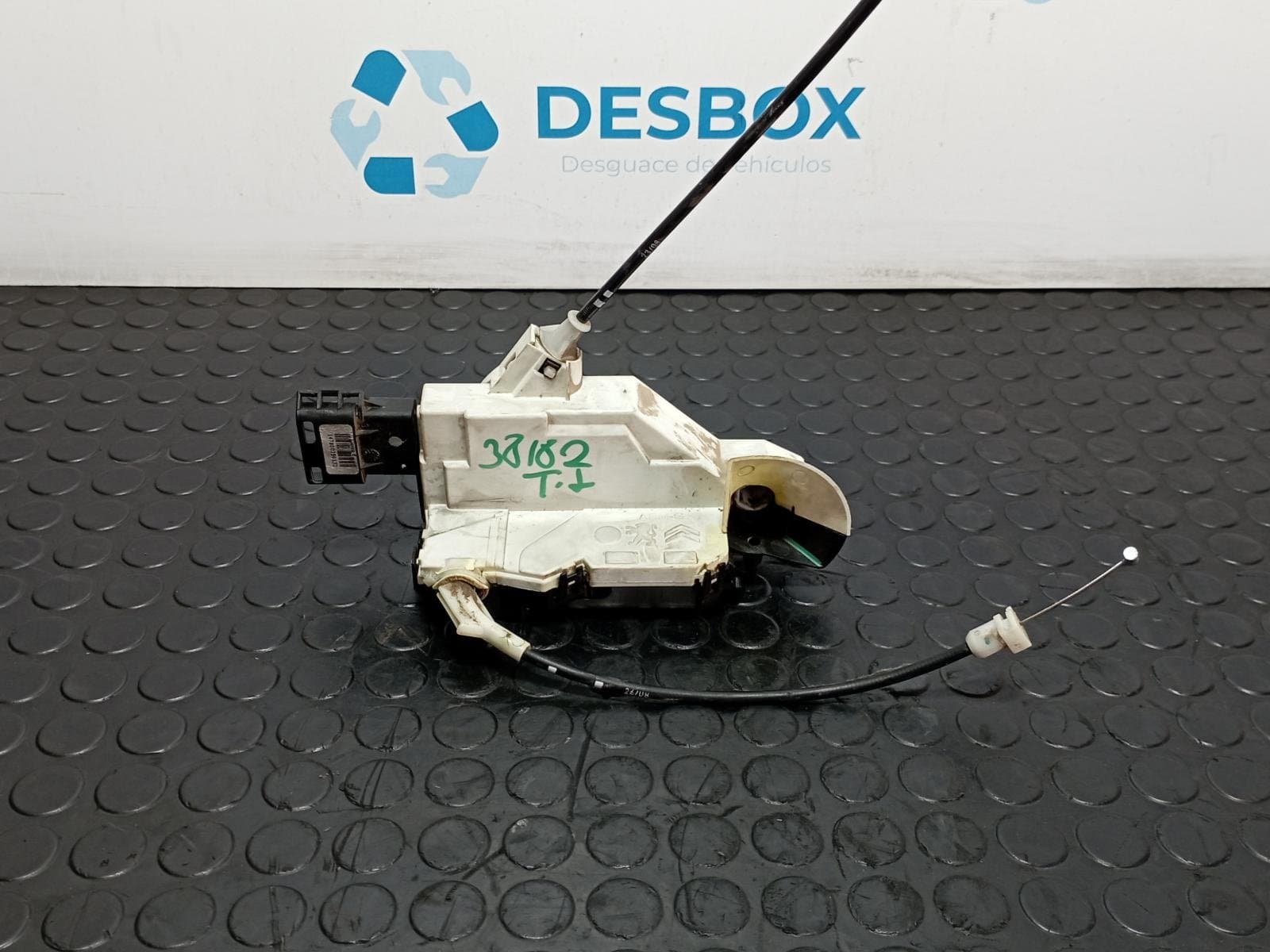 Recambio de CERRADURA PUERTA TRASERA IZQUIERDA para FORD FOCUS BERLINA (CAK) 1.8 TDCI FFDA referencia OEM IAM A01863 - NEGRO