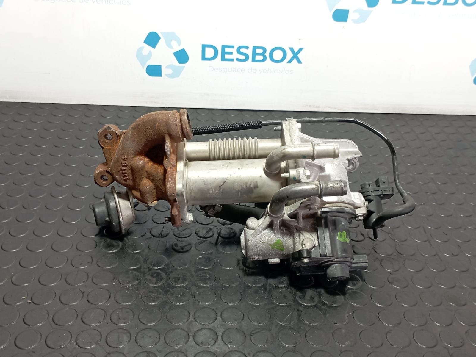 Recambio de VALVULA EGR para DACIA DOKKER Essential K9KC6 referencia OEM IAM 70036814 - BLANCO