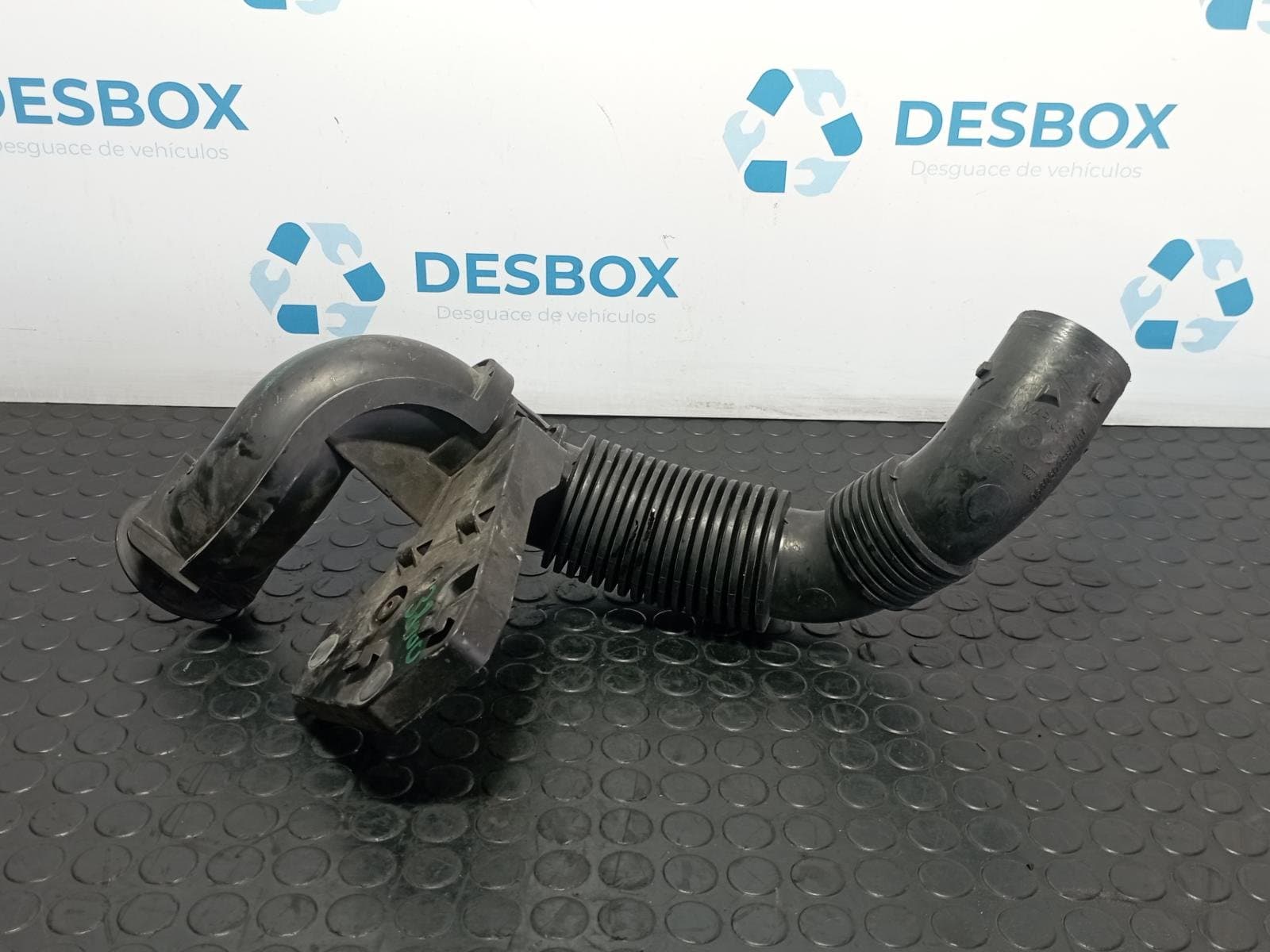 Recambio de TUBO ASPIRACION ADMISION para CITROEN BERLINGO STATION WAGON 1.6 HDI 9HX referencia OEM IAM 9660502880 - GRIS 2