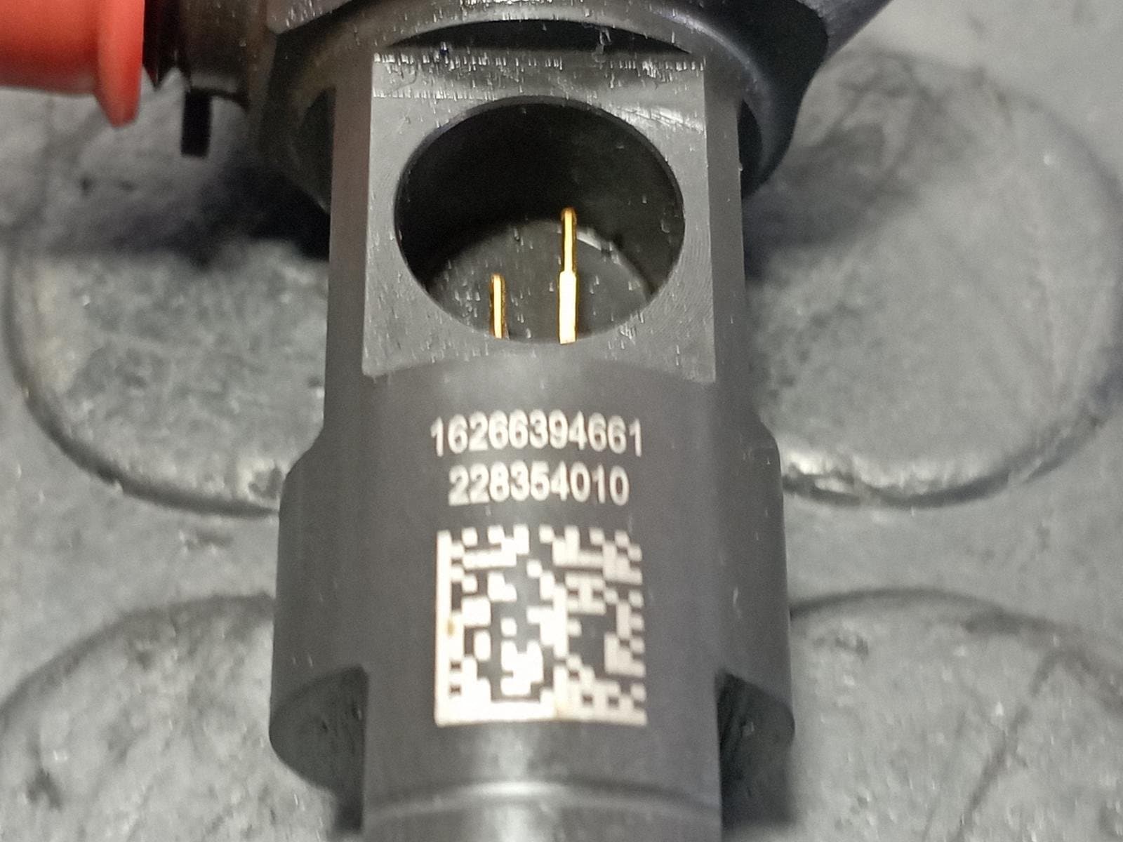 Recambio de INYECTOR para MERCEDES-BENZ CLASE A (W176) 2.2 651930 referencia OEM IAM A6510702387  - BLANCO 4