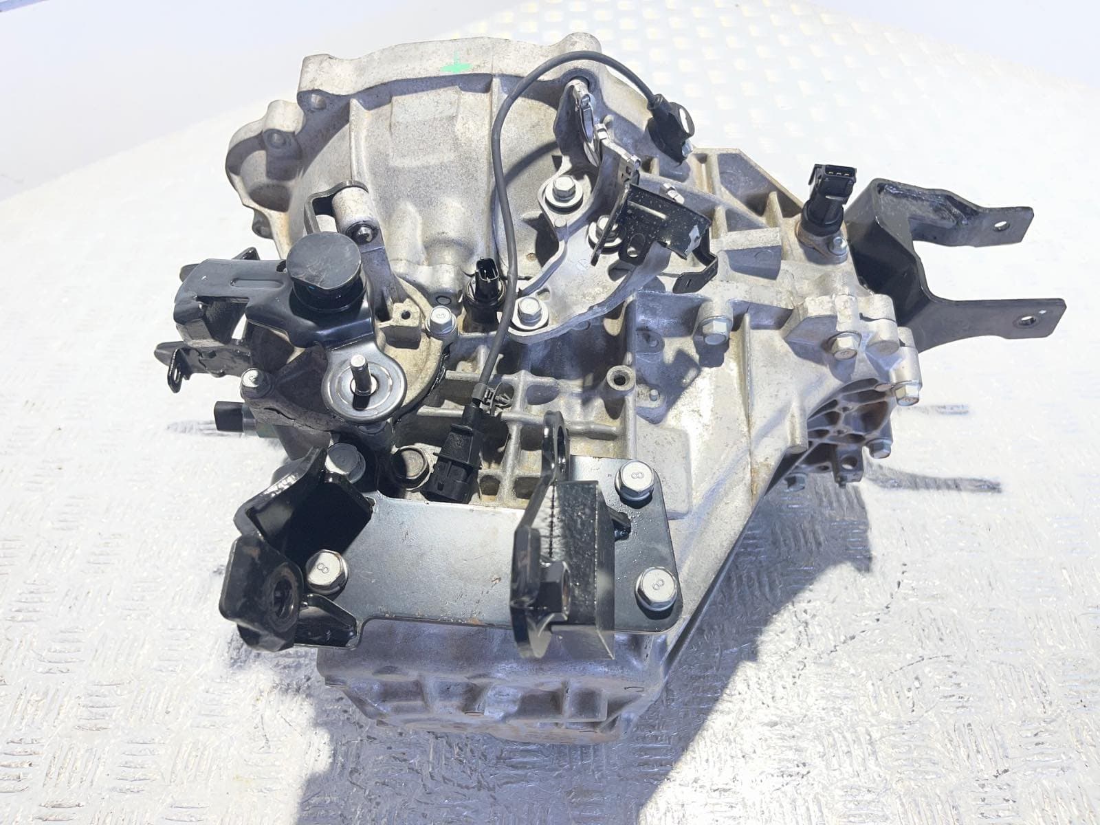 Recambio de CAJA CAMBIOS para KIA CARENS  1.6 CRDI D4FB referencia OEM IAM M5CF31 - NEGRO 4